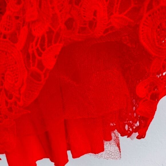 RED PARTY DRESS - Picture 5 of 8